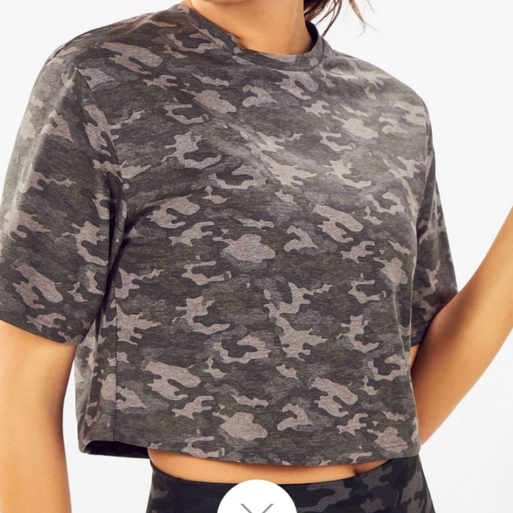 BNWT Fabletics small camo crop top